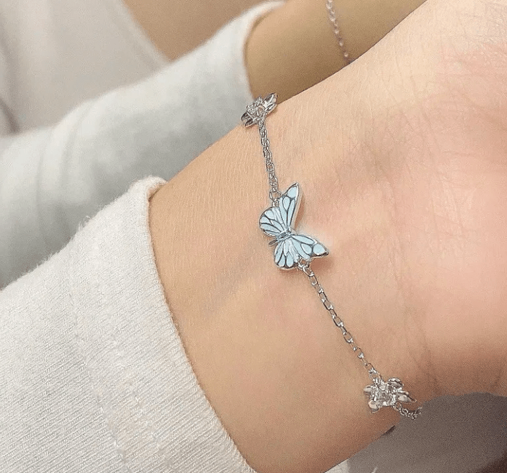 Blue Luminous Smart Butterfly Necklace - H3NRY’S WORLD