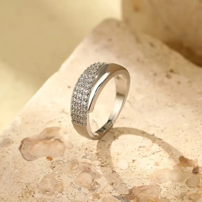 Elegant Adjustable Sparkle Ring - H3NRY’S WORLD